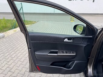 Kia Sportage 1.7 CRDi 104 kW Comfort DCT / ČR - 9
