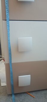 Komoda s přebalovacím pultem - 9