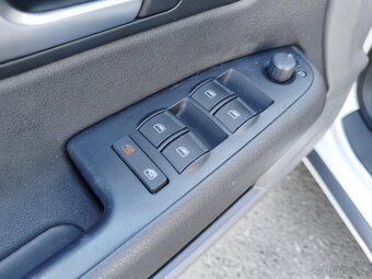 Seat Exeo 1.6i , 75 kW LPG + benzín, 2009 - 9