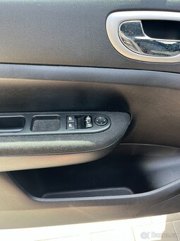 Peugeot 307 Combi 2.0 HDI 100KW, Nová STK, Klimatizace - 9