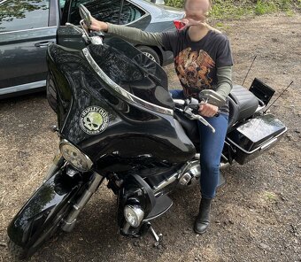 Harley Davidson Street Glide - 9