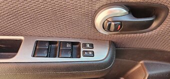 Nissan Tiida - 9