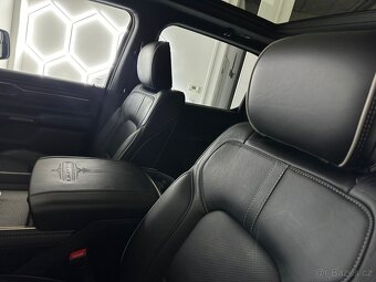 Dodge Ram 1500 Limited 5,7 2022 - 9
