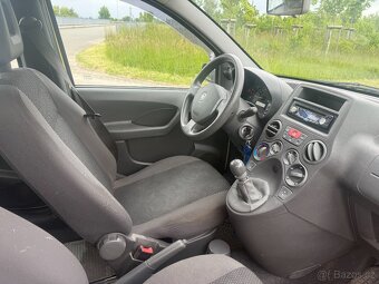 Fiat Panda 1,1 benzin , 114 najeto , klima, posilovač - 9