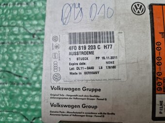 ofukovač zadní prostřední Audi A6 (C6) 4F0819203C H77 - 9