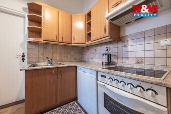 Prodej nájemního domu, 648 m², Slaný, ul. Masarykovo náměstí - 9