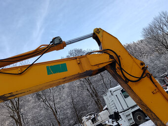 Pásový bagr JCB JS 210 L - 9