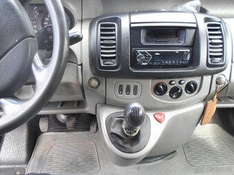 renault trafic long 1,9dci 74w 2006 6 mist - 9