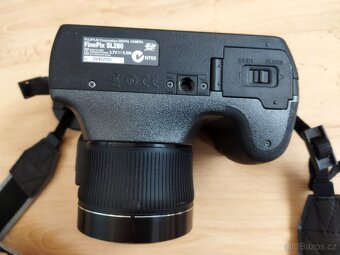 FUJIFILM FINEPIX SL 280 - 9