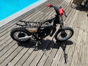 Suzuki DS 80 - 9