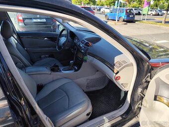 Mercedes w211 7 míst - 9