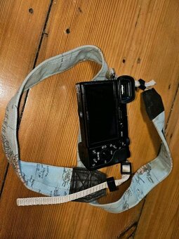Sony Alpha 6000 set + 3 objektivy a podvodní pouzdro - 9
