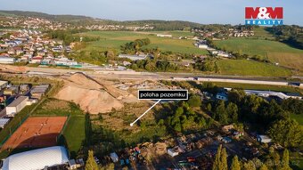 Prodej komerčního pozemku, 13000 m², Vráto - 9