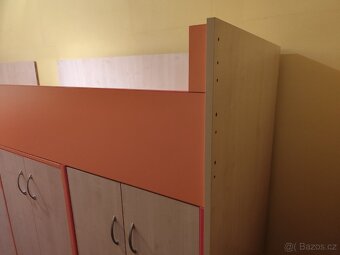 Postel s úložným prostorem - 9