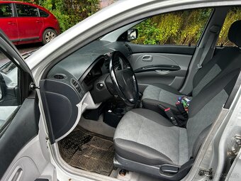 Kia Picanto 1,0i 44kW, r.v. 2005, stk 11/2026 - 9