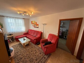 Prodej bytu 3+KK s balkonem, zahrádkou a parkovacím stání - 9