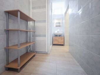 Pronájem prostorného bytu 2+1, 84 m2 - centru města - 9