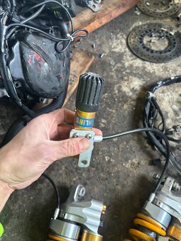 Centralni tlumic Ohlins cartridge na Kawasaki Zx10R 11-15 - 9