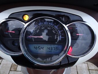 Piaggio Beverly 300 - 9