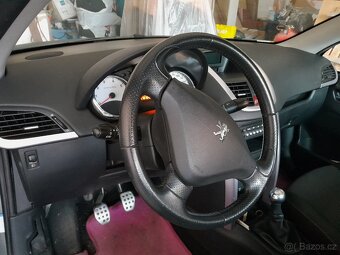 Peugeot 207 cc - 9