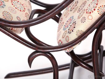 Houpací křeslo THONET po renovaci. - 9