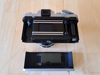 Nikon F - 9