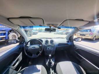 Ford Fiesta 1.3i Ambiente,51kw, nová STK - 9