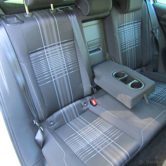 Volkswagen Golf VII 2,0TDi 110kw, R-LINE, 4MOTION, Lounge - 9