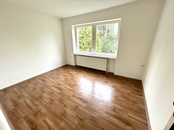 Rodinný dům / Vila, zahrada, garáž, vše v atraktivní lokalit - 9