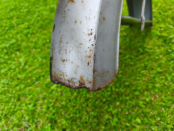 Přední blatník ČZ 175/477 - ULOŽENKA - 9