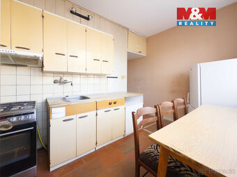 Prodej bytu 3+1, 72 m², Karviná, ul. Čsl. armády - 9