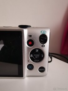 Canon IXUS 132, vintage digitální foťák - 9