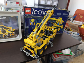 LEGO Technic 8460 Pneumatic Crane Truck +návod+box - 9
