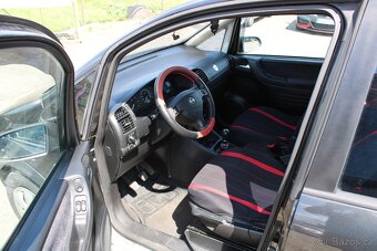 Opel Zafira, 1,6i 74KW, 7 - MÍST, STK 4/2026, r.v. 2000 - 9