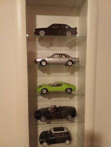 Modely 1:18 - 9