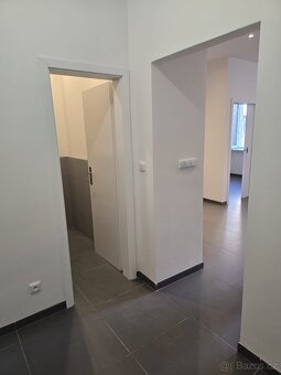 Světlý a útulný družstevní byt 2+kk ve vyhledávané lokalitě - 9
