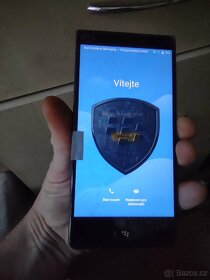 BlackBerry Motion nový - 9
