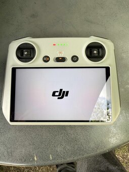 Dron - 9