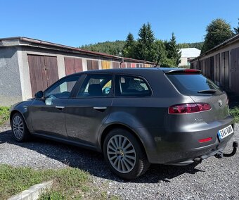 Alfa Romeo 159 1.9 JTDm 110kw Facelift Manuál 6q SportWagon - 9