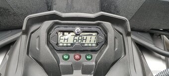 Can-Am Outlender MaX 570 - 9