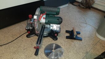 Pokosová pila Metabo KGS 216 M - 9