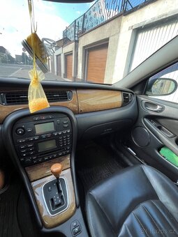 Jaguar X-Type V6 - 2.0 Executive - 9