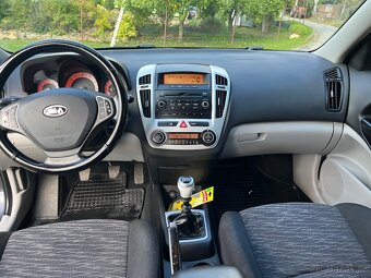 KIA CEED 1.4 - 80Kw - 9
