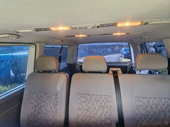 VW Caravelle 2.5 tdi 96kw 8 míst - 9