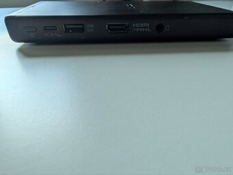 Sony MP-CD1 kapesní projektor černý - 9