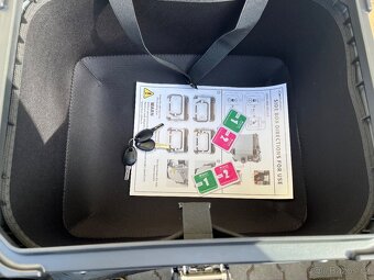 Alu kufry 2x boční a Topcase - 9