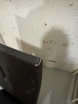 Skleněný stůl a 4 židle - 9