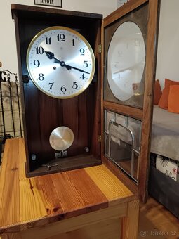 Prodám starožitné nástěnné hodiny Junghans – plně funkční - 9
