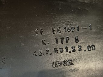 Chrániče kolen a kyčlí a ramen - 9