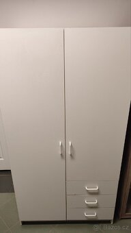 Prodám starší nábytek - 9